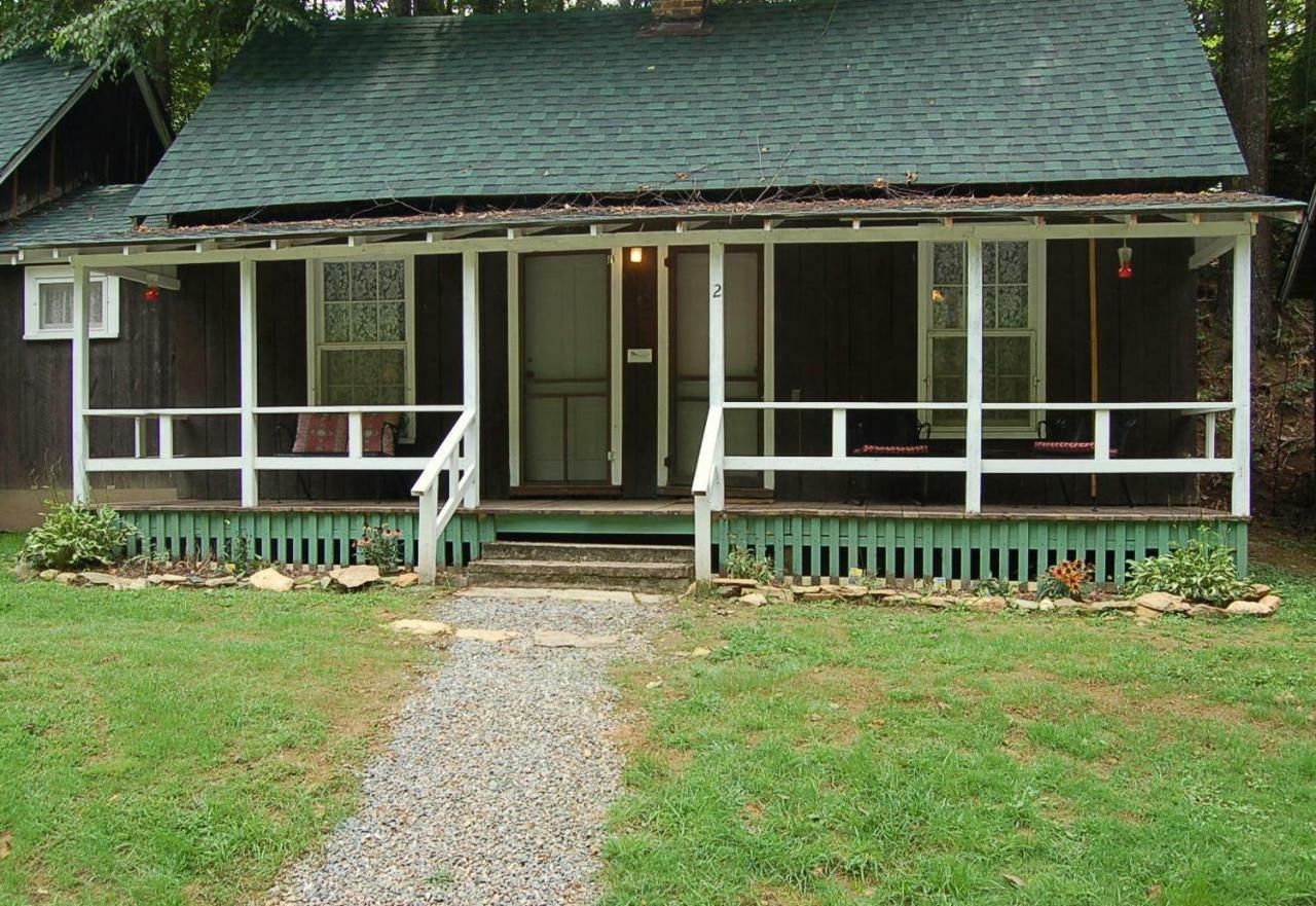 The Cabins At Healing Springs Crumpler Exterior photo